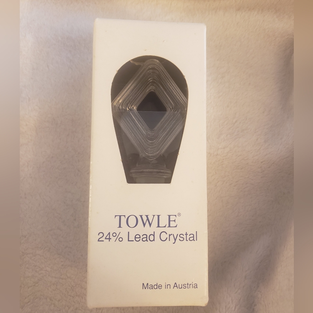 Towle Austrain Lead Crystal Diamond shape Wine Stopper NIB